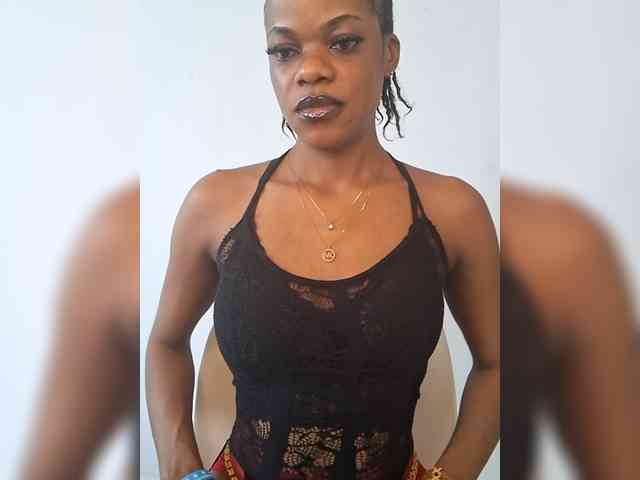 GlobeTrottieHottie1 webcam