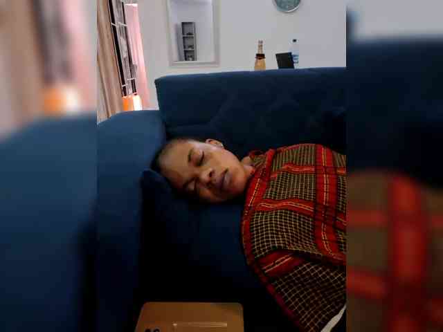 GlobeTrottieHottie1 webcam