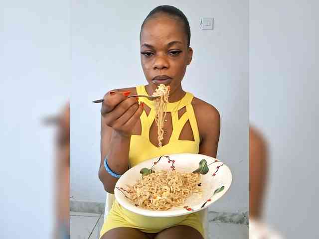 GlobeTrottieHottie1 webcam