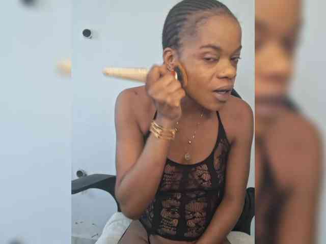 GlobeTrottieHottie1 webcam