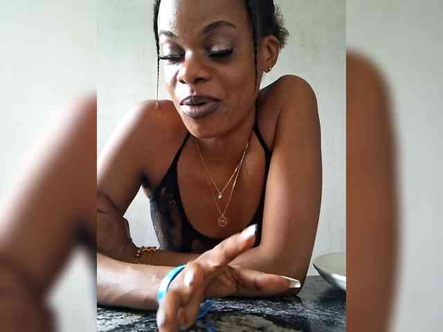 GlobeTrottieHottie1 webcam