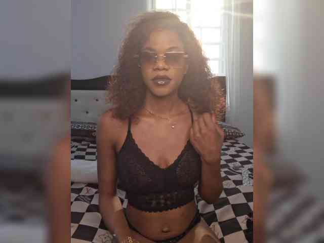 GlobeTrottieHottie1 webcam