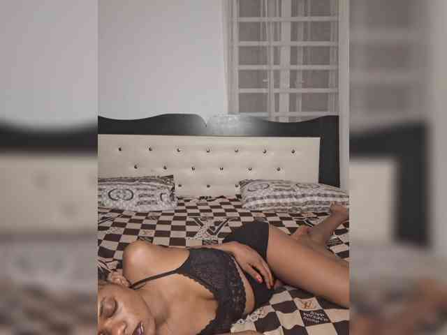 GlobeTrottieHottie1 webcam