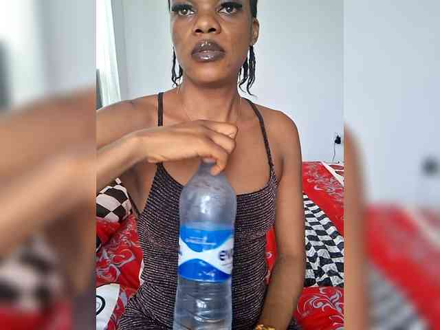 GlobeTrottieHottie1 webcam