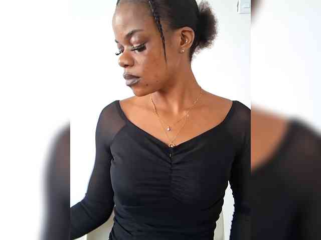 GlobeTrottieHottie1 webcam