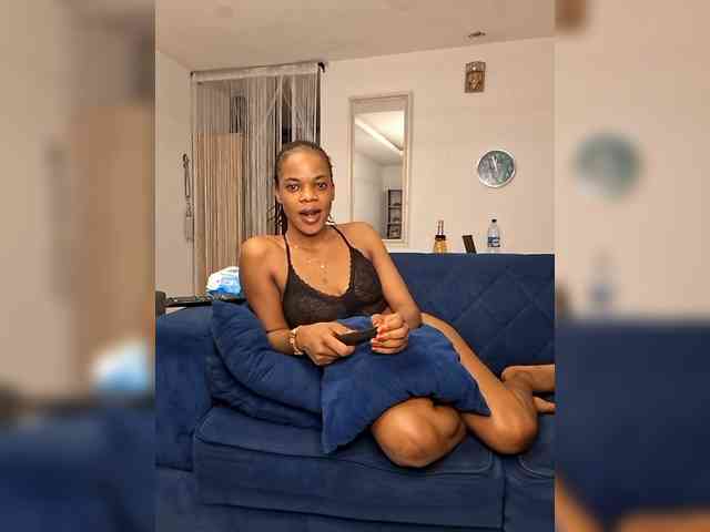 GlobeTrottieHottie1 webcam