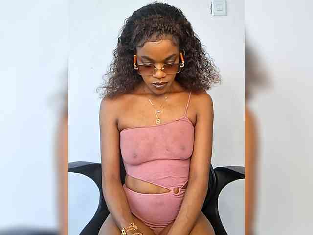 GlobeTrottieHottie1 webcam