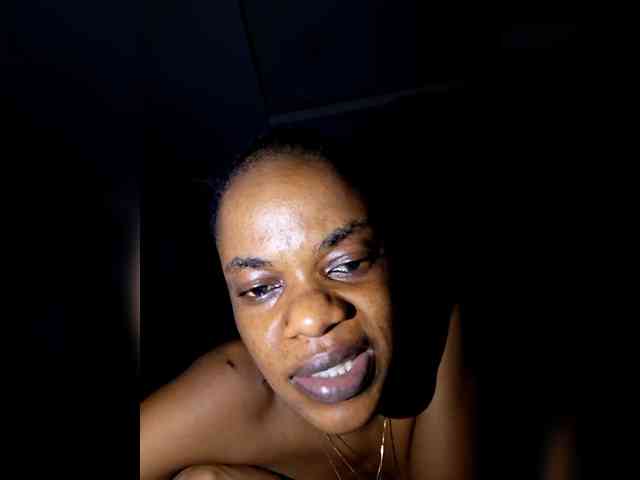 GlobeTrottieHottie1 webcam