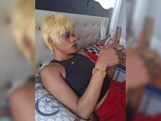 GlobeTrottieHottie1 webcam