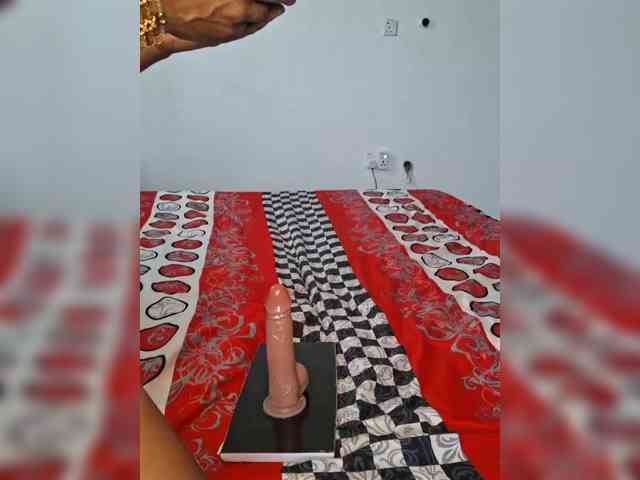 GlobeTrottieHottie1 webcam