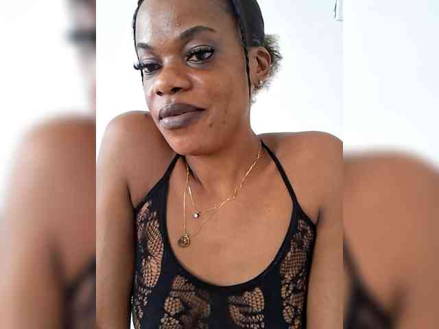 GlobeTrottieHottie1 webcam