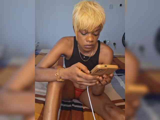 GlobeTrottieHottie1 webcam