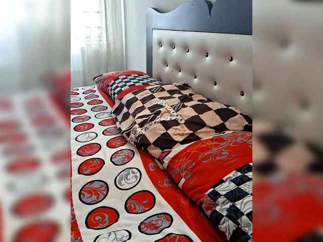 GlobeTrottieHottie1 webcam