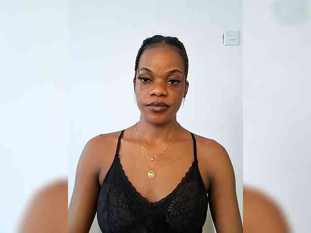 GlobeTrottieHottie1 webcam