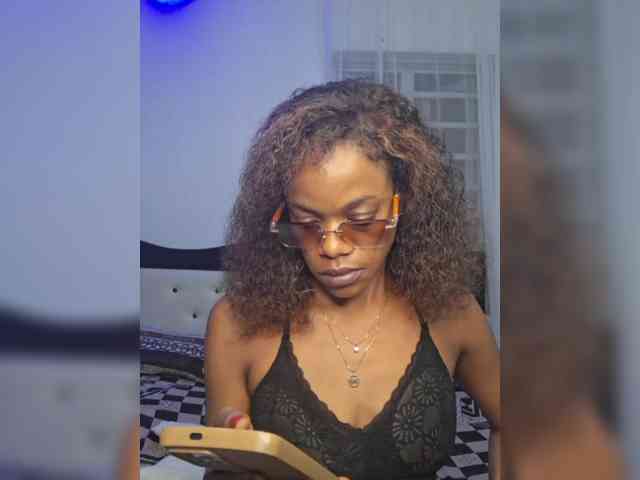 GlobeTrottieHottie1 webcam