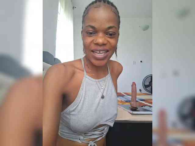 GlobeTrottieHottie1 webcam