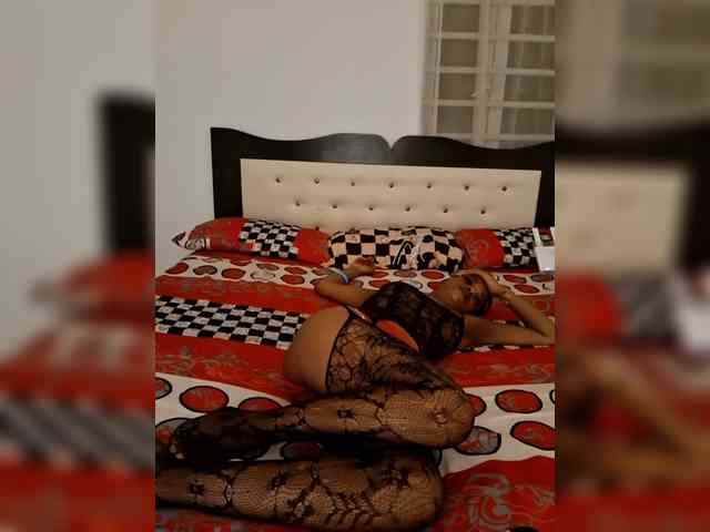 GlobeTrottieHottie1 webcam