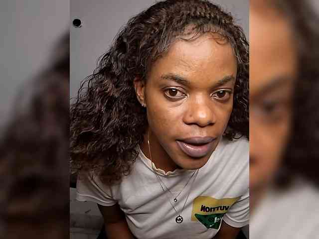 GlobeTrottieHottie1 webcam