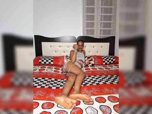 GlobeTrottieHottie1 webcam