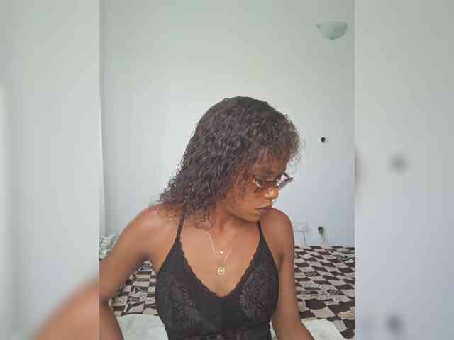 GlobeTrottieHottie1 webcam