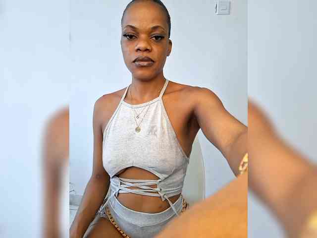 GlobeTrottieHott... Live Webcam on BongaCams