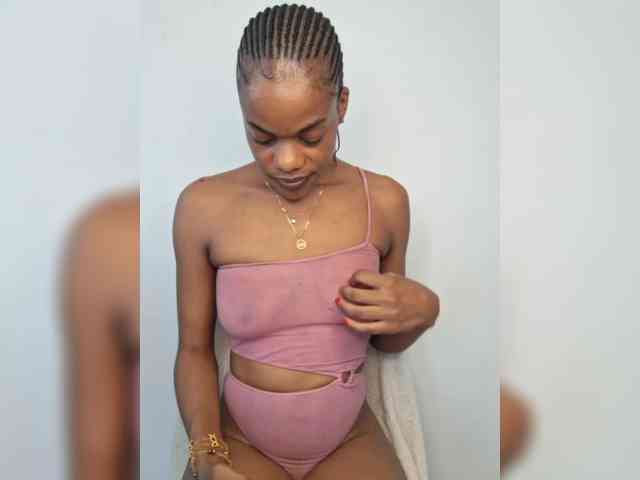 GlobeTrottieHottie1 webcam