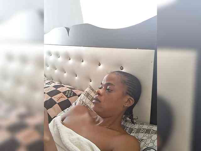 GlobeTrottieHottie1 webcam