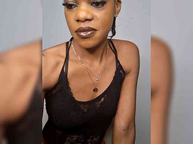 GlobeTrottieHottie1 webcam