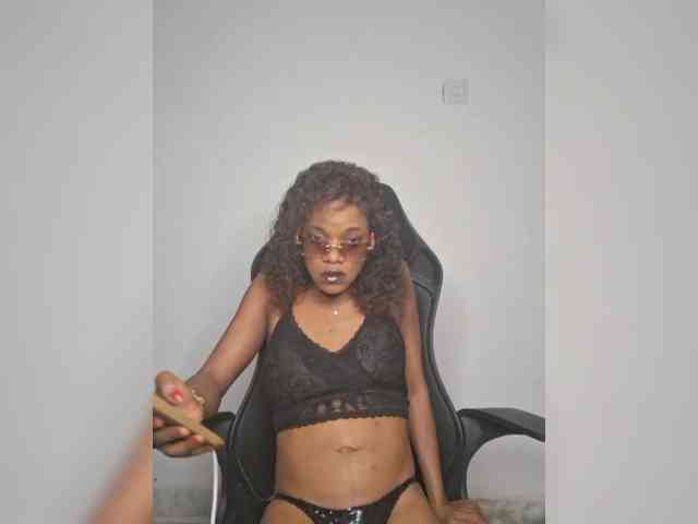 GlobeTrottieHottie1 webcam