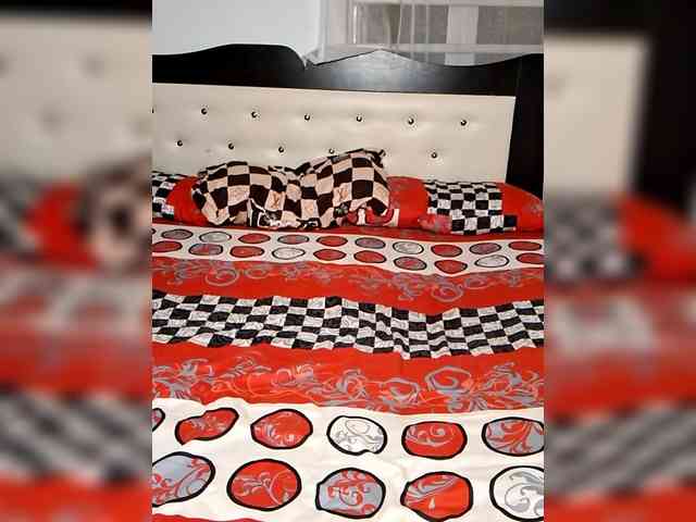 GlobeTrottieHottie1 webcam