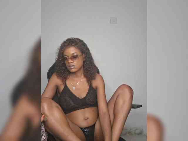 GlobeTrottieHottie1 webcam