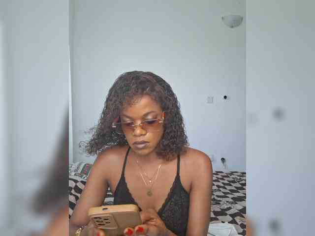 GlobeTrottieHottie1 webcam