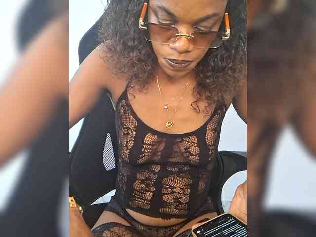 GlobeTrottieHottie1 webcam