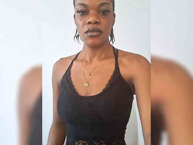 GlobeTrottieHottie1 webcam