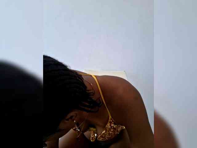 GlobeTrottieHottie1 webcam