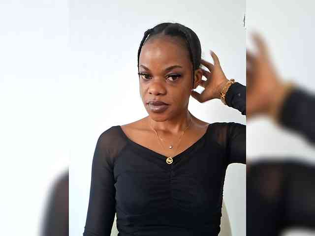 GlobeTrottieHottie1 webcam