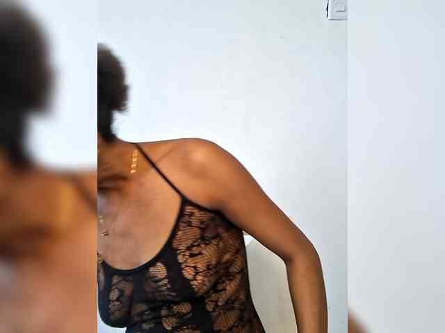 GlobeTrottieHottie1 webcam