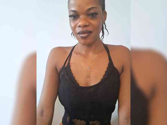 GlobeTrottieHottie1 webcam