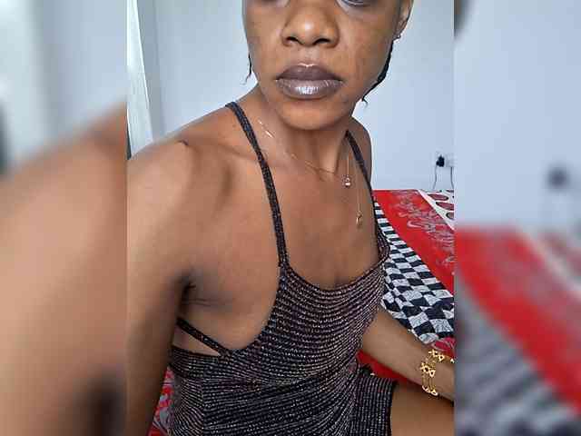 GlobeTrottieHottie1 webcam