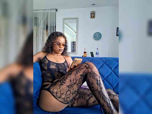 GlobeTrottieHottie1 webcam