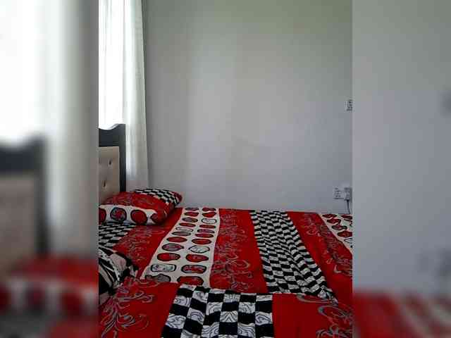 GlobeTrottieHottie1 webcam