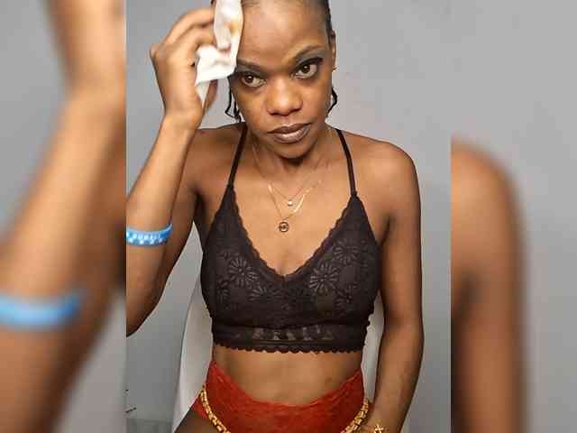 GlobeTrottieHottie1 webcam