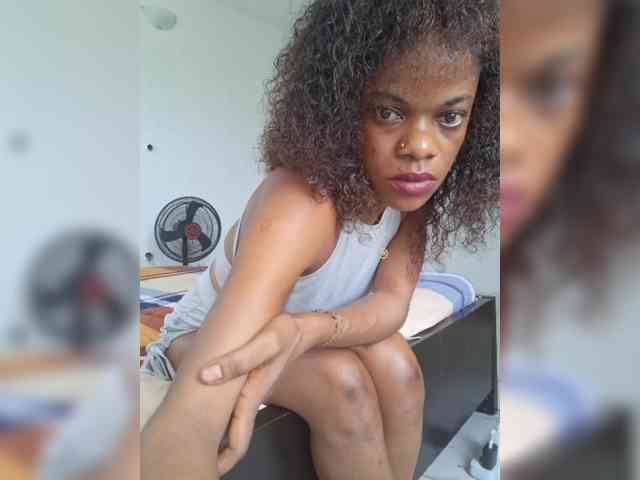 GlobeTrottieHottie1 webcam