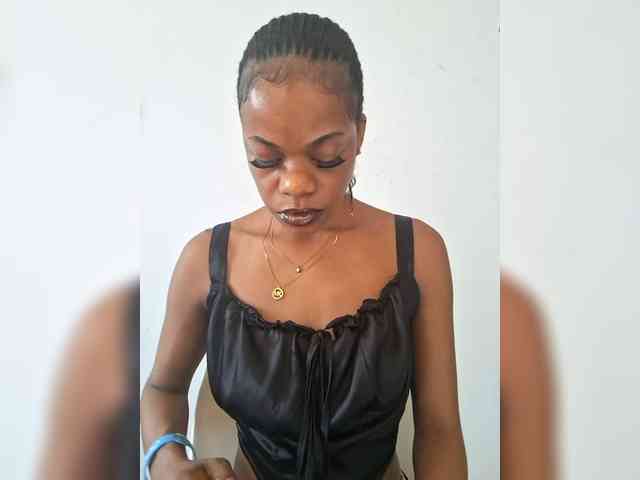 GlobeTrottieHottie1 webcam