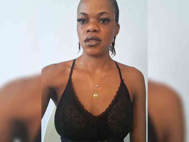 GlobeTrottieHottie1 webcam