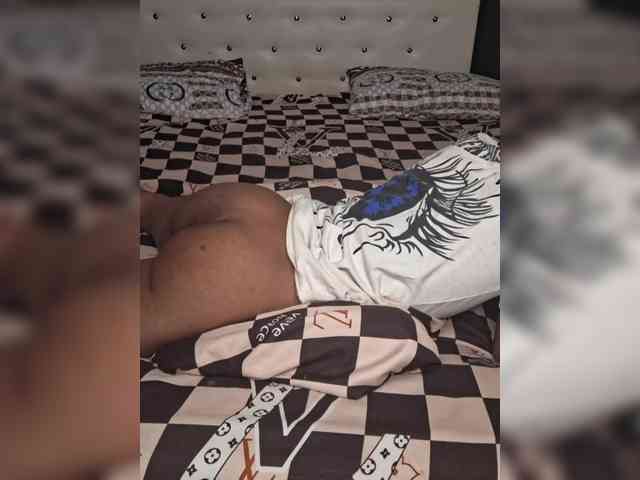 GlobeTrottieHottie1 webcam