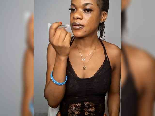 GlobeTrottieHottie1 webcam