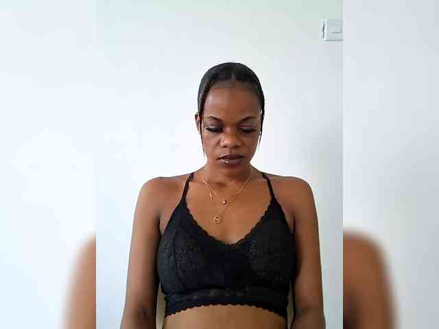 GlobeTrottieHottie1 webcam