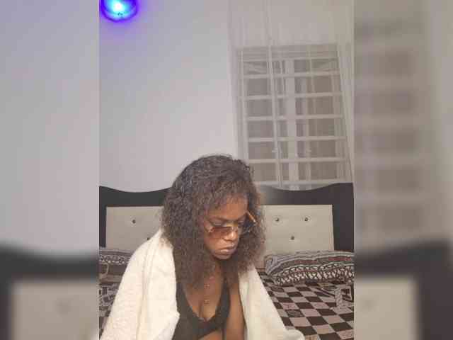 GlobeTrottieHottie1 webcam