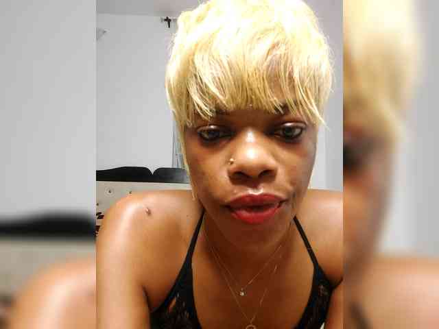 GlobeTrottieHottie1 webcam